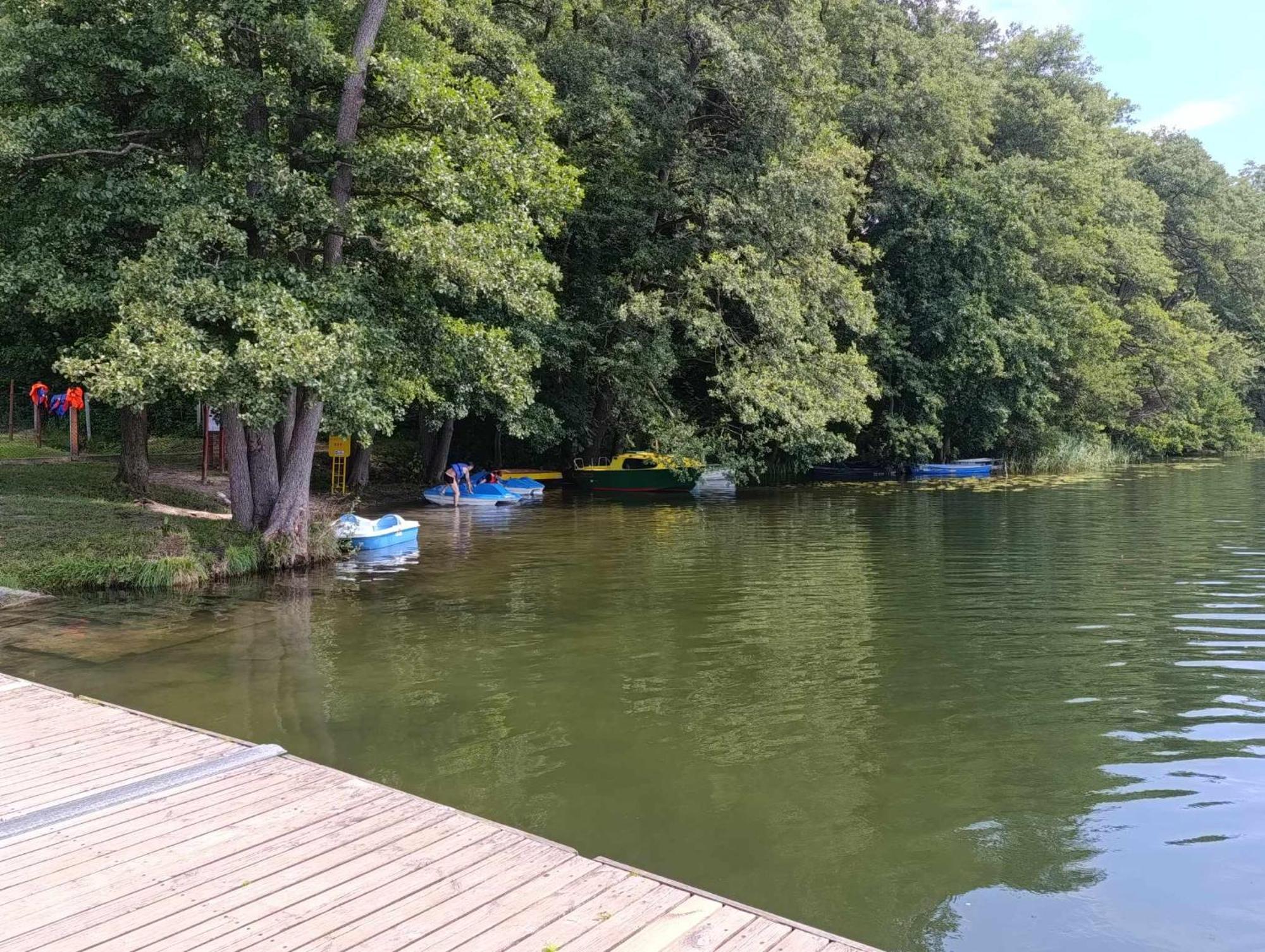Pod Kasztanem 2 Nad Jeziorem *